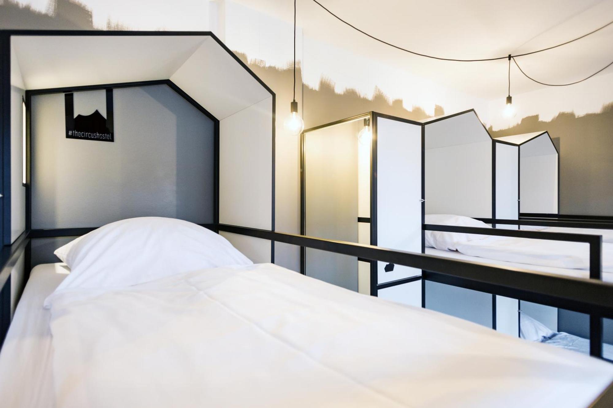 The Circus Hostel Berlin Exterior photo