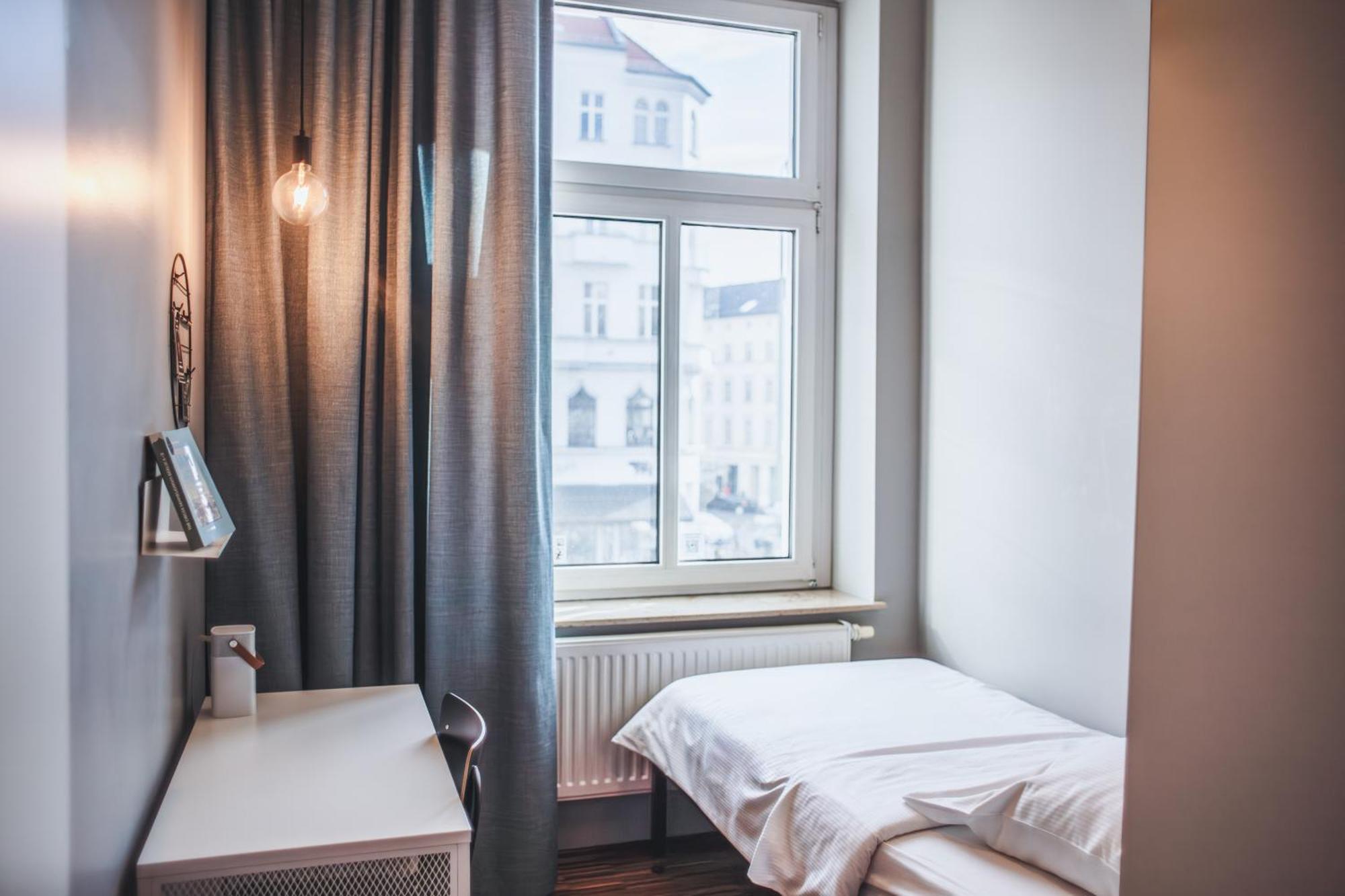 The Circus Hostel Berlin Exterior photo