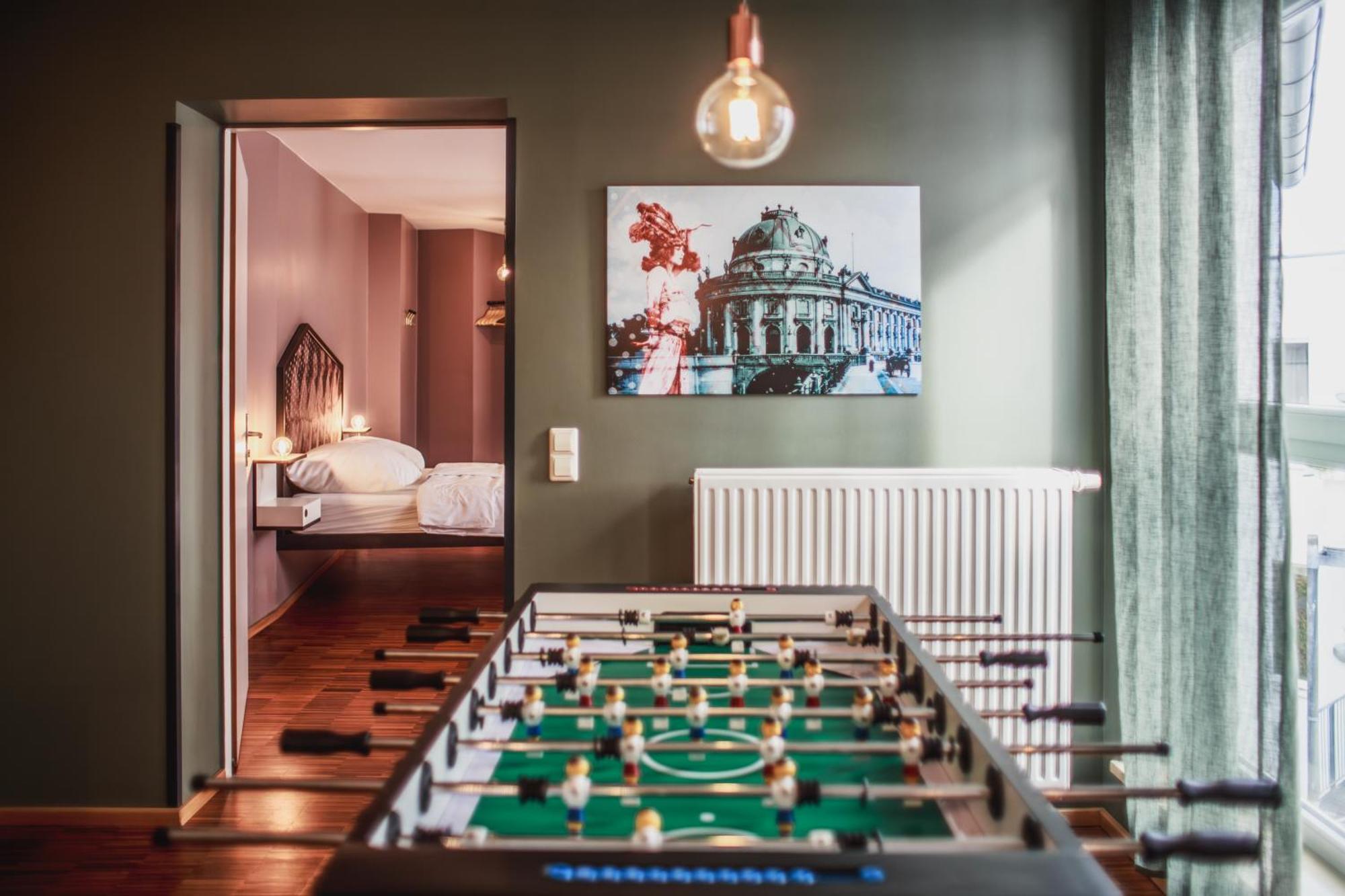 The Circus Hostel Berlin Exterior photo